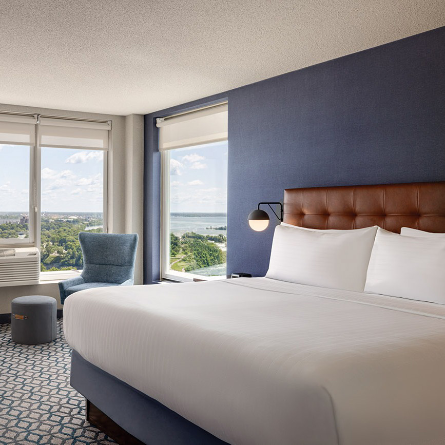 Photo Gallery - Wyndham Grand Fallsview Hotel